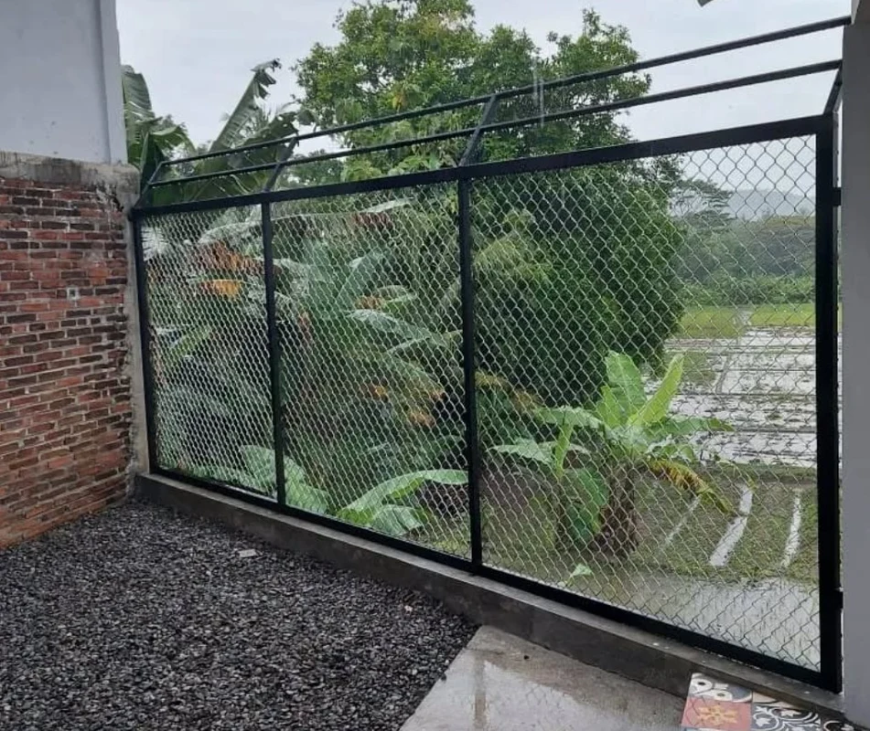 Bukan Sekadar Pembatas: Pagar Mesh yang Cantik dan Kuat