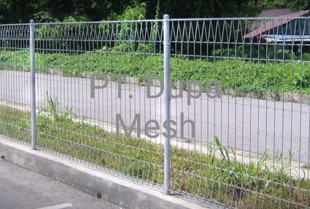 Pemasangan Pagar BRC Area Parkir