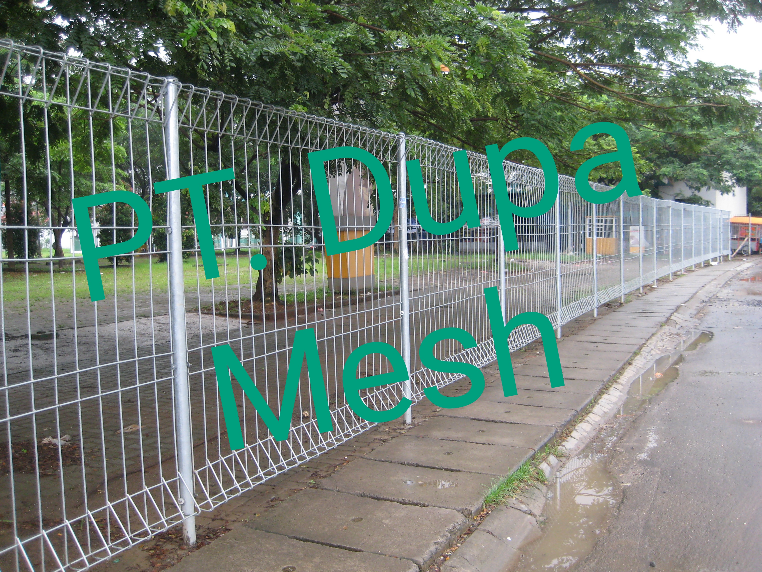 Pekerjaan Pemasangan Pagar BRC lokasi Pergudangan