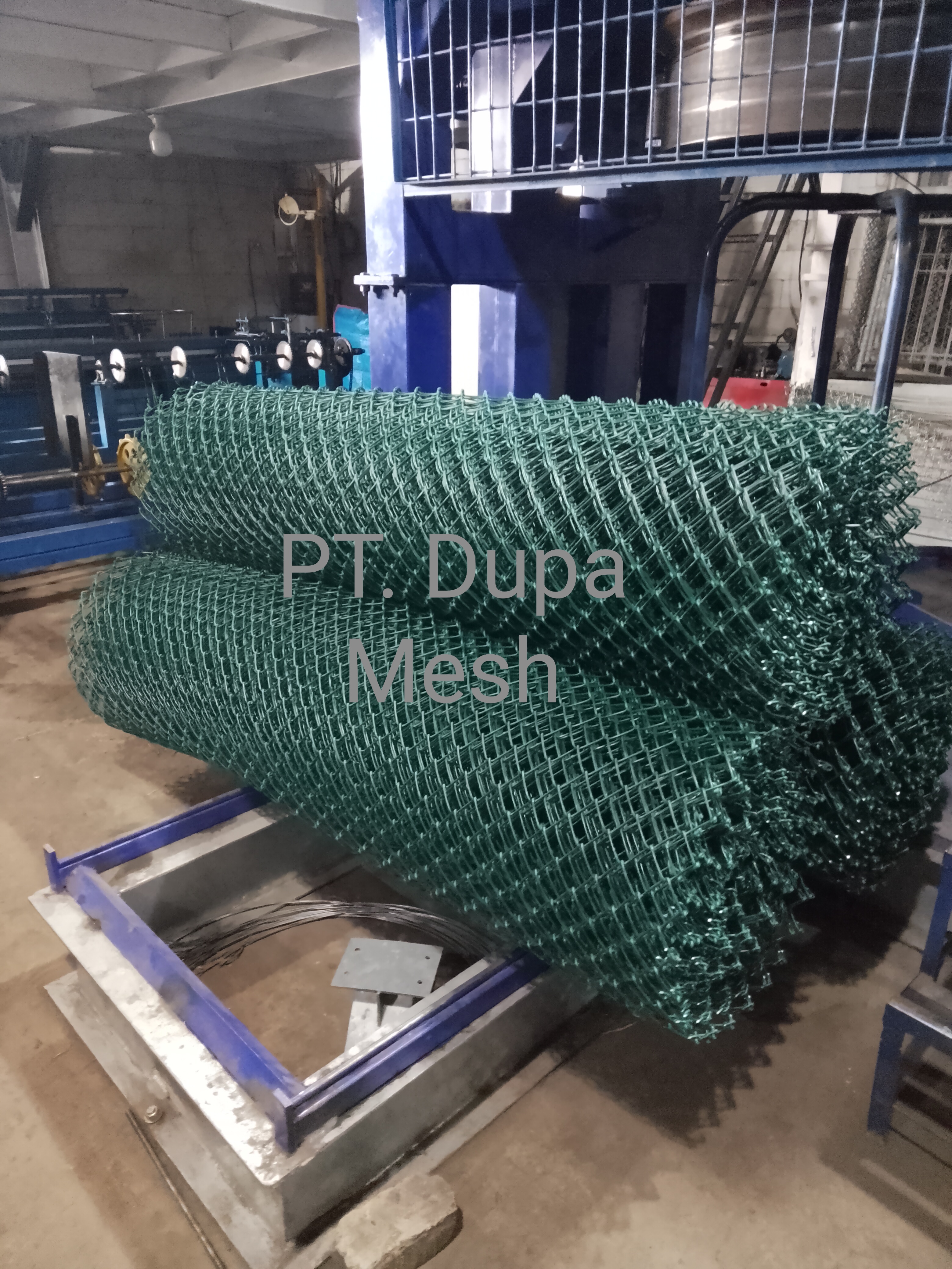 Kawat Harmonika 3,2 mm Spasi 50 x 50 Lapis PVC Hijau